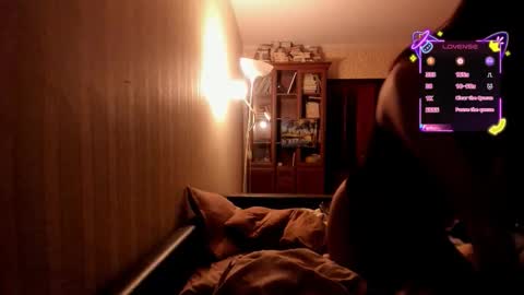 Roshelle online show from October 27, 5:06 pm