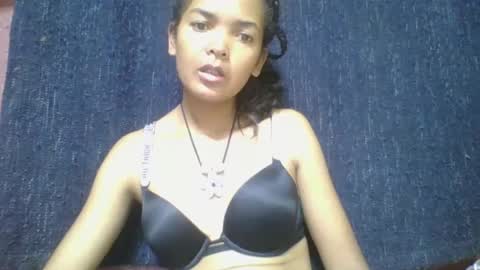 rosia685234 online show from February 23, 11:33 am