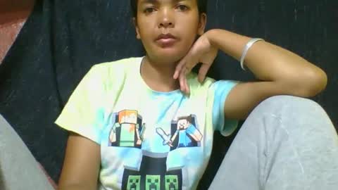 rosia685234 online show from March 19, 2:48 am