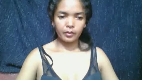 Snapshot of rosia685234 chatting on March 30, 3:51 am rosia685234 online show from March 30, 3:51 am
