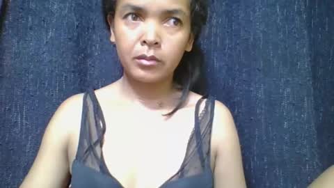Snapshot of rosia685234 chatting on April 20, 2:25 am rosia685234 online show from April 20, 2:25 am