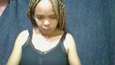 Snapshot of rosia685234 chatting on April 26, 7:17 am rosia685234 online show from April 26, 7:17 am