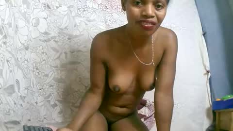 rosia online show from October 25, 8:58 pm