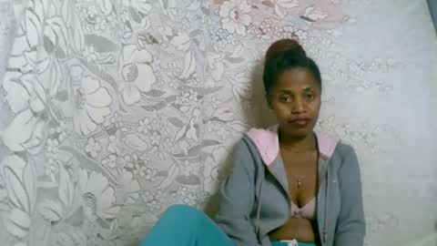 rosia online show from October 28, 7:05 pm