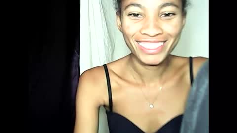 Snapshot of rosie6601 chatting on May 21, 6:15 pm rosie6601 online show from May 21, 6:15 pm