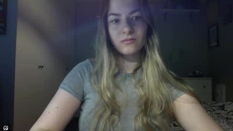 Rosie online show from November 12, 8:04 am