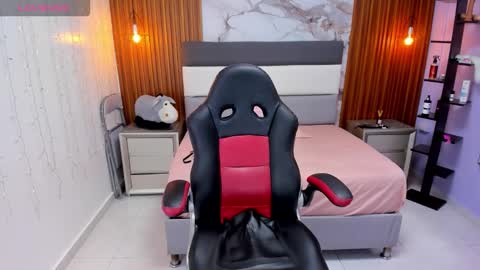 ROSSI online show from October 29, 7:37 pm