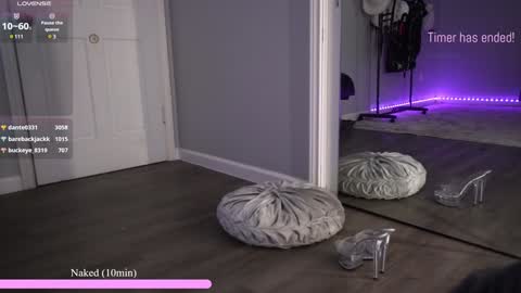 Rosie Bones online show from January 21, 1:39 am