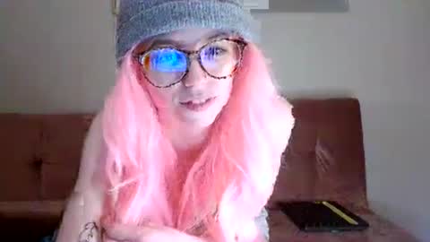 Snapshot of rosiebunnyxxx chatting on January 19, 10:39 am Rosie online show from January 19, 10:39 am