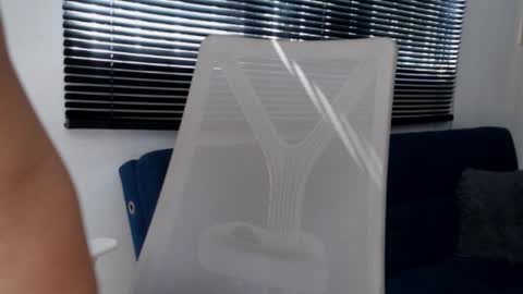 Snapshot of ross_bakerhot chatting on December 9, 7:07 pm Ross BakerHot online show from December 9, 7:07 pm