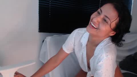 Snapshot of ross_bakerhot chatting on December 12, 9:15 pm Ross BakerHot online show from December 12, 9:15 pm