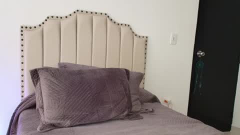 Snapshot of ross_bakerhot chatting on March 4, 3:04 pm Ross BakerHot online show from March 4, 3:04 pm