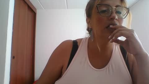 Rossana  online show from December 7, 3:41 pm
