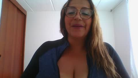 Rossana  online show from January 5, 3:45 pm