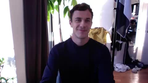 Snapshot of rosscollab chatting on November 18, 12:31 pm RossCollab online show from November 18, 12:31 pm