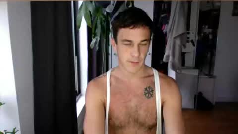 Snapshot of rosscollab chatting on November 21, 12:37 pm RossCollab online show from November 21, 12:37 pm