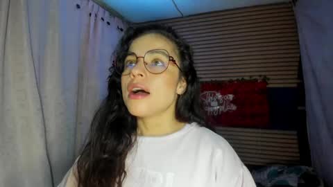 Snapshot of rosse_25 chatting on April 14, 11:49 am Would you like to help me with supplementation and sports suits so I can compete in powerlifting online show from April 14, 11:49 am