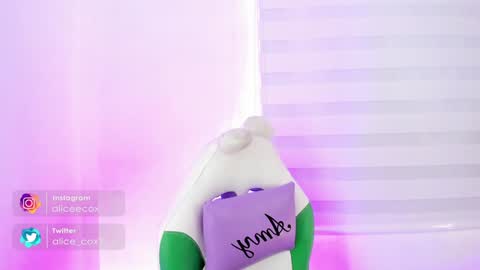   online show from January 31, 2:17 pm