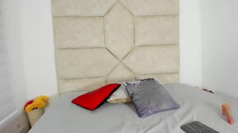 rosse_evans_3 online show from September 13, 1:05 am