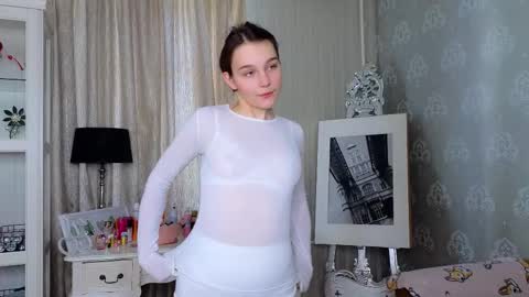 Emy online show from February 3, 8:19 am