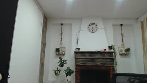 Snapshot of rosse_meyer chatting on October 17, 6:32 pm MY NAME IS ROSSE online show from October 17, 6:32 pm