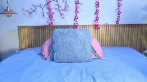 Snapshot of rosse_meyer chatting on April 15, 7:10 pm MY NAME IS ROSSE online show from April 15, 7:10 pm