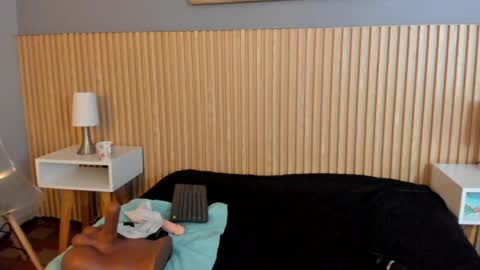 Snapshot of rosse_milf1 chatting on May 26, 11:39 am rosse_milf1 online show from May 26, 11:39 am
