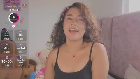 rossie_lanie_ online show from June 16, 8:44 pm