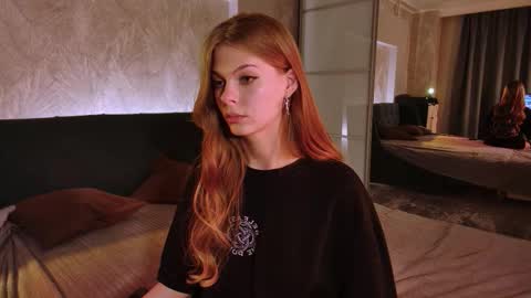 rosy_black_ online show from October 13, 7:03 pm