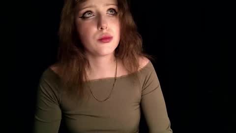 rosy_petal online show from November 8, 11:43 am