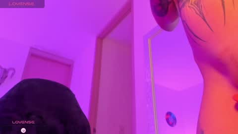 Snapshot of rot_wallace chatting on May 12, 11:24 pm rot_wallace online show from May 12, 11:24 pm