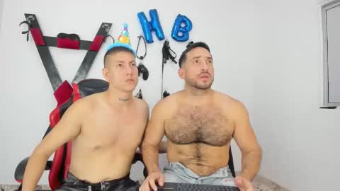 Snapshot of roughsex_and_bdsm chatting on November 23, 4:12 am Tommy and Steven online show from November 23, 4:12 am