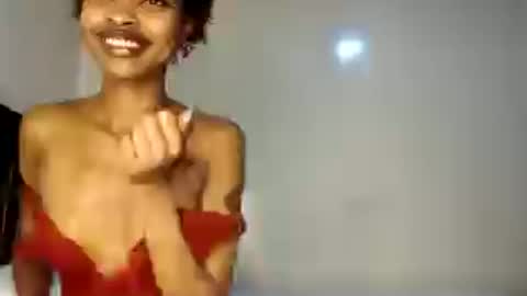 roundbootie online show from July 25, 6:27 pm