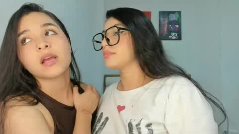 Snapshot of rous_and_sweet09 chatting on June 23, 2:20 am rous_and_sweet09 online show from June 23, 2:20 am