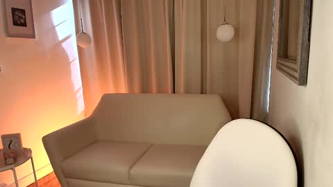 Snapshot of rousee_v chatting on February 21, 1:01 pm Rousee online show from February 21, 1:01 pm