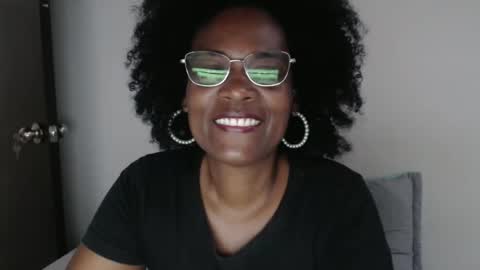 luxa online show from January 23, 12:30 pm