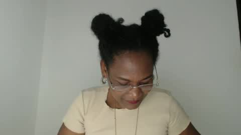 luxa online show from September 13, 8:08 pm