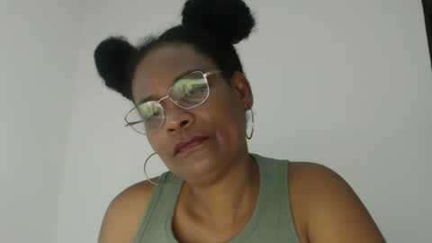 luxa online show from October 31, 12:50 pm