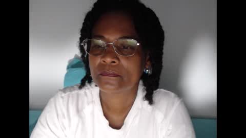 luxa online show from November 26, 2:51 pm