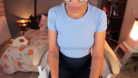 Rouss marie henao  online show from September 10, 9:53 am