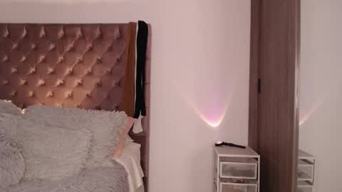 Rouss marie henao  online show from October 20, 10:32 pm