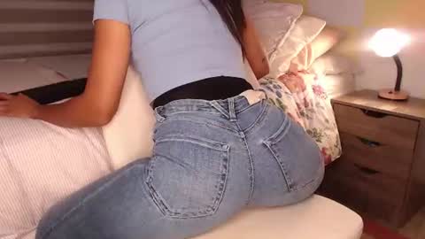 Rouss marie henao  online show from July 2, 3:23 am
