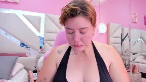 Snapshot of rousse_millers chatting on May 25, 2:12 pm Rousse online show from May 25, 2:12 pm