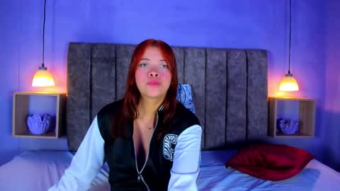 Snapshot of roussevyxen chatting on December 1, 1:05 pm Rousse online show from December 1, 1:05 pm