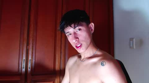 Snapshot of rowanboy23 chatting on September 16, 2:23 am rowanboy23 online show from September 16, 2:23 am