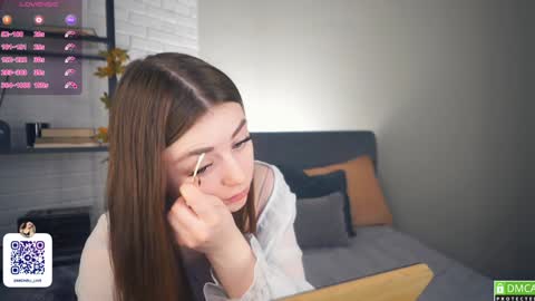 Michelle online show from December 7, 4:09 am