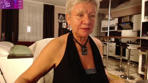 Roxana online show from December 13, 3:00 pm