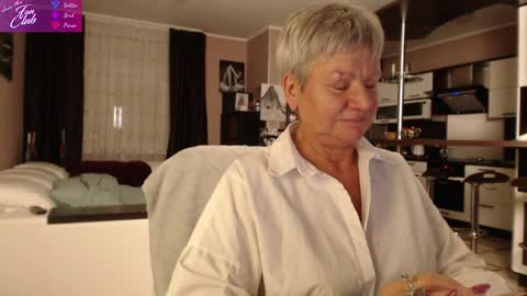 Roxana online show from December 15, 4:04 pm
