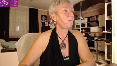 Roxana online show from December 16, 6:27 pm