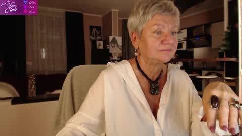 Roxana online show from December 17, 6:09 pm